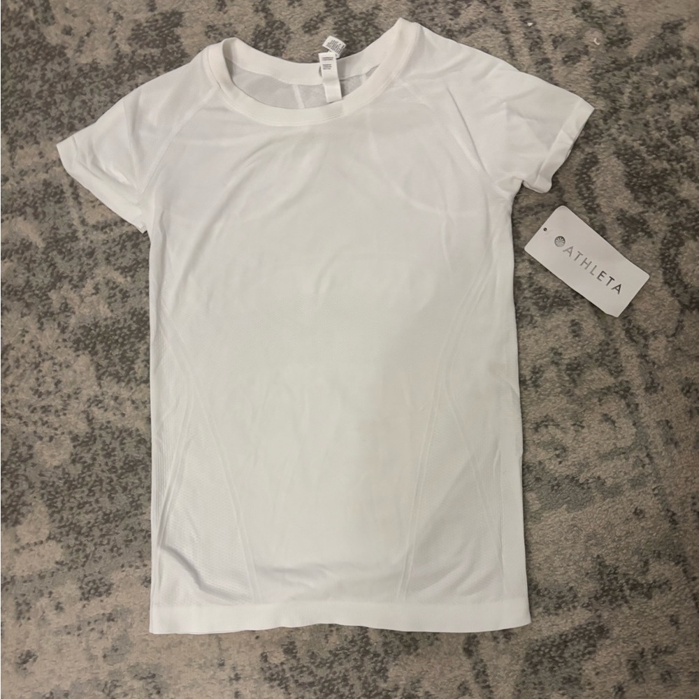 NWT athleta tee